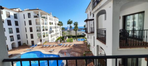 Puerto de la Duquesa apartment